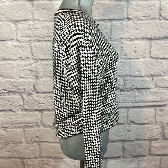 Talbot’s houndstooth plaid button up sweater - Picture 2 of 7